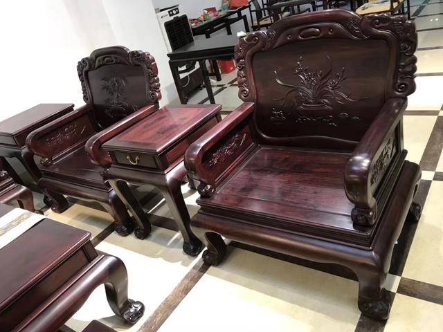 紫檀木魂 皇宫里的工匠心，缔造经典红木家具